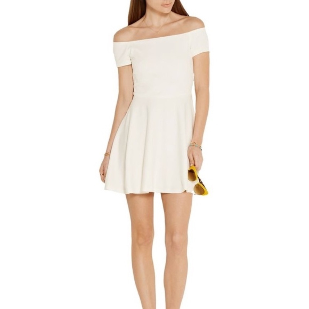 Alice Olivia Carisi Off Shoulder Jersey Mini Dress Bridal size 6